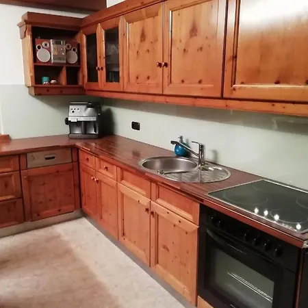 Thresi Leo Apartment